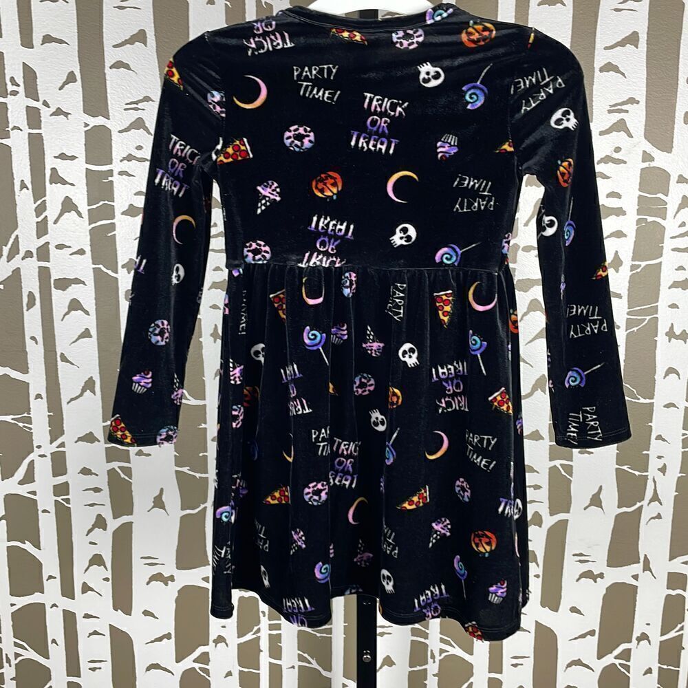 Halloween Girls Black Velvet Long Sleeve Halloween Dress XS 4/5 - Picture 2 of 5